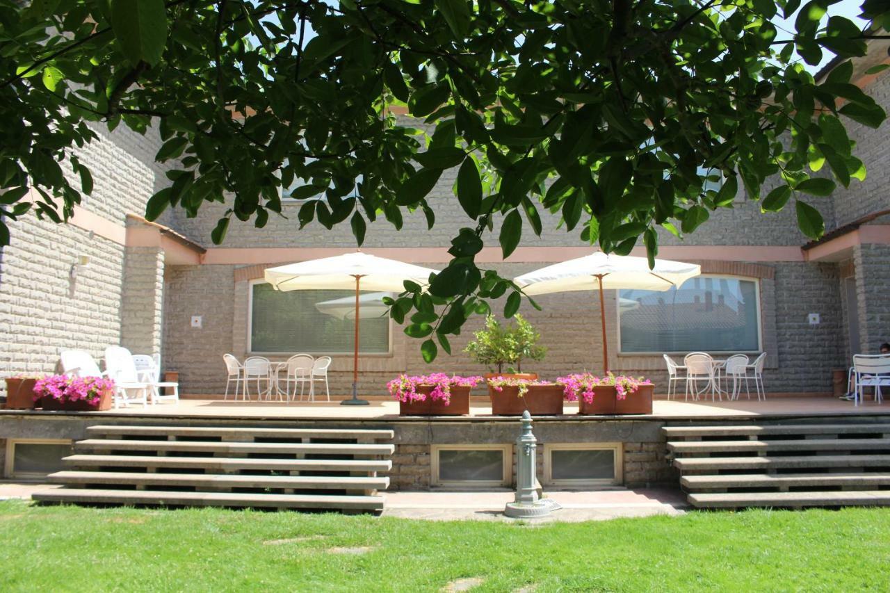La Casa Di Sofia - Casa Vacanza Monterosi Exterior photo
